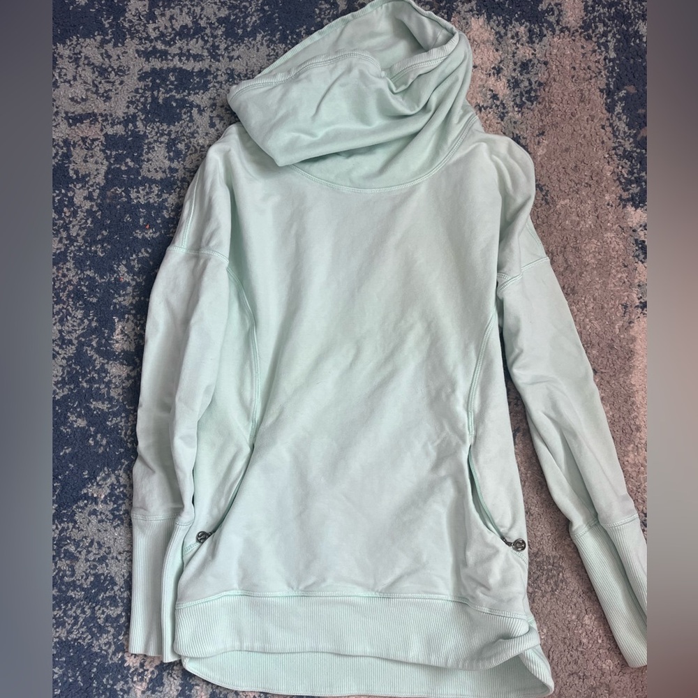 COPY - Size 6 Lululemon sweatshirt